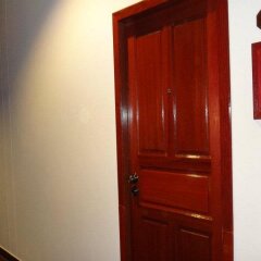 Отель Phanthipha Residence сейф в номере
