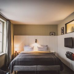 Отель Henri Hotel Hamburg Downtown Германия, Гамбург - 1 отзыв об отеле, цены и фото номеров - забронировать отель Henri Hotel Hamburg Downtown онлайн комната для гостей фото 5