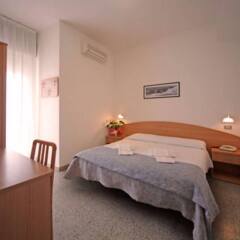 Oxford Hotel Римини комната для гостей