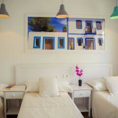 Хостел NWT SUNSET IBIZA развлечения