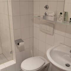 Отель Steichele Hotel & Weinrestaurant Германия, Нюрнберг - отзывы, цены и фото номеров - забронировать отель Steichele Hotel & Weinrestaurant онлайн ванная фото 2