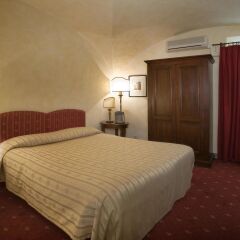 Отель Palazzo Magnani Feroni, All Suite - Residenza D'Epoca комната для гостей фото 2