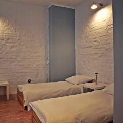 Отель Hostel Kaktus Guest House Katowice Польша, Катовице - 1 отзыв об отеле, цены и фото номеров - забронировать отель Hostel Kaktus Guest House Katowice онлайн комната для гостей фото 3