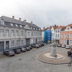 Отель House of Bruges парковка