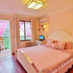 Watery Ink Impression · Xitang Beautiful Holiday Garden Hostel in Jiaxing, Chyna from 66$, photos, reviews - zenhotels.com guestroom