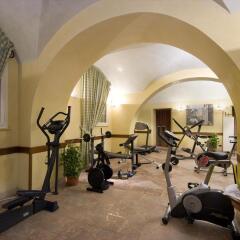 Отель Palladium Palace Италия, Рим - 10 отзывов об отеле, цены и фото номеров - забронировать отель Palladium Palace онлайн спортивное сооружение