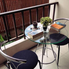 Апартаменты Sathorn Saint View Serviced Apartment Бангкок балкон