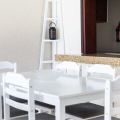 Отель HiGuests Vacation Homes - Burj Views Дубай гостиничный бар