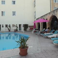 Imperial Hotel Слима бассейн фото 2
