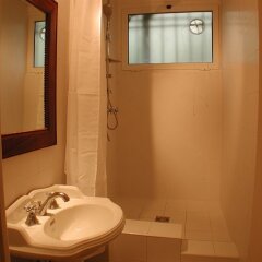 Отель Mithouard Apartment Франция, Париж - отзывы, цены и фото номеров - забронировать отель Mithouard Apartment онлайн ванная