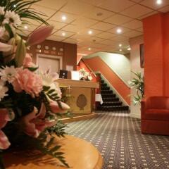 Chequers Plaza Hotel интерьер отеля
