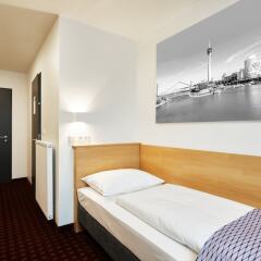 McDreams Hotel Düsseldorf-City комната для гостей