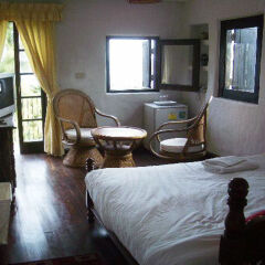 Отель Momchailai Beach Retreat комната для гостей