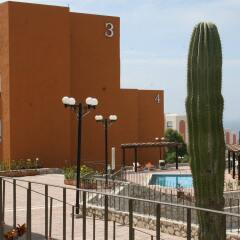 Sunrock Condo Hotel с домашними животными