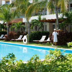 Отель Excellence Playa Mujeres - Adults Only Мексика, Плайя-Мухерес - отзывы, цены и фото номеров - забронировать отель Excellence Playa Mujeres - Adults Only онлайн бассейн фото 3