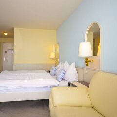 Seehotel Riviera at Lake Lucerne in Gersau, Switzerland from 220$, photos, reviews - zenhotels.com guestroom photo 5