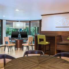 Отель Sheraton Maldives Full Moon Resort & Spa интерьер отеля