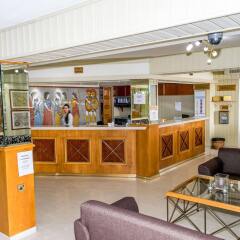 Christabelle Hotel Apartments гостиничный бар