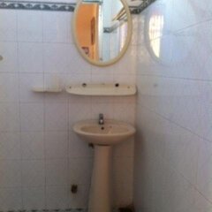 Отель Hanh Tran Hotel Вьетнам, Вунгтау - отзывы, цены и фото номеров - забронировать отель Hanh Tran Hotel онлайн ванная фото 2