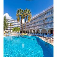 Hotel Apartamentos Solimar бассейн