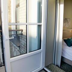 Отель City Hotels Algirdas Литва, Вильнюс - 6 отзывов об отеле, цены и фото номеров - забронировать отель City Hotels Algirdas онлайн балкон