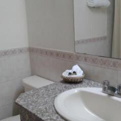 Hotel Berlin in San Salvador, El Salvador from 58$, photos, reviews - zenhotels.com bathroom