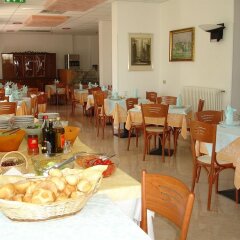 Hotel Marylise питание