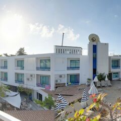Отель Nereus Hotel Кипр, Пафос - отзывы, цены и фото номеров - забронировать отель Nereus Hotel онлайн балкон