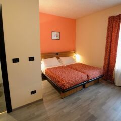 Отель Comfort Hotel Europa Genova City Centre Италия, Генуя - 14 отзывов об отеле, цены и фото номеров - забронировать отель Comfort Hotel Europa Genova City Centre онлайн