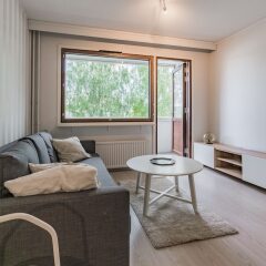 Апартаменты Local Nordic Apartments - Polar Bear Ювяскюля комната для гостей фото 5
