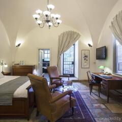 The American Colony Hotel – Small Luxury Hotels of the World Израиль, Иерусалим - отзывы, цены и фото номеров - забронировать отель The American Colony Hotel – Small Luxury Hotels of the World онлайн комната для гостей фото 4