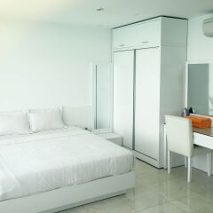 Апартаменты Sunrise Ocean View Apartment комната для гостей фото 3