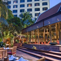 Sheraton Grande Sukhumvit, Luxury Collection Hotel, Bangkok бассейн фото 3