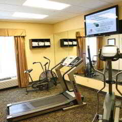 Отель Country Inn & Suites by Radisson, Midway, FL фитнесс-зал фото 4