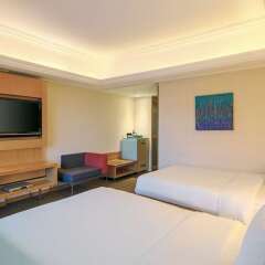 Отель Novotel Singapore Clarke Quay Сингапур, Сингапур - 2 отзыва об отеле, цены и фото номеров - забронировать отель Novotel Singapore Clarke Quay онлайн удобства в номере фото 2