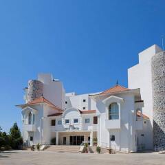 Serenis Hotel парковка