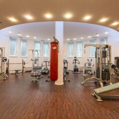 Maison Hotel фитнесс-зал фото 3