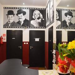 Отель B Movie Guest Rooms интерьер отеля фото 2
