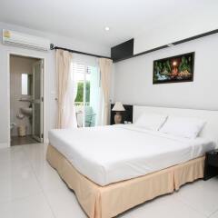 Отель Airport Mansion Phuket комната для гостей