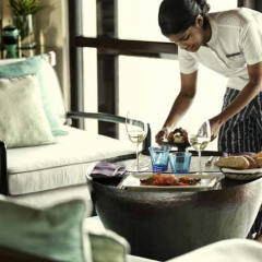 Отель Four Seasons Resort Maldives at Kuda Huraa в номере фото 2
