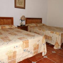 Hotel Suites Ixtapa Plaza комната для гостей фото 2