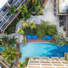 Отель Deevana Plaza Krabi бассейн