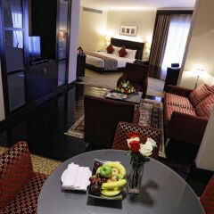 Отель Ramada Plaza Дубай в номере