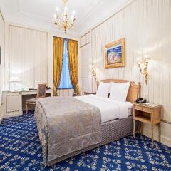 Отель Metropole 5* Стандартный номер с разными типами кроватей