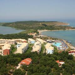 Отель Mareblue Beach - All Inclusive пляж