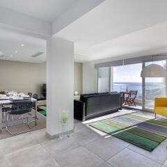 Отель Marvellous Seafront Apartment in the Best Location Мальта, Слима - отзывы, цены и фото номеров - забронировать отель Marvellous Seafront Apartment in the Best Location онлайн комната для гостей фото 2