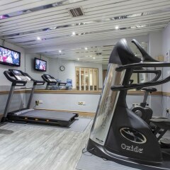 Отель Holiday Inn Oxford Circus Лондон фитнесс-зал фото 3