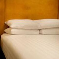 Отель Drury Inn & Suites Columbus Convention Center комната для гостей фото 3