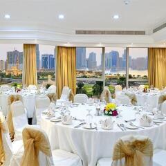 Отель Al Majaz Premiere Hotel Apartment ОАЭ, Шарджа - 1 отзыв об отеле, цены и фото номеров - забронировать отель Al Majaz Premiere Hotel Apartment онлайн помещение для мероприятий