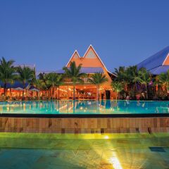 Отель Victoria Beachcomber Resort & Spa с домашними животными